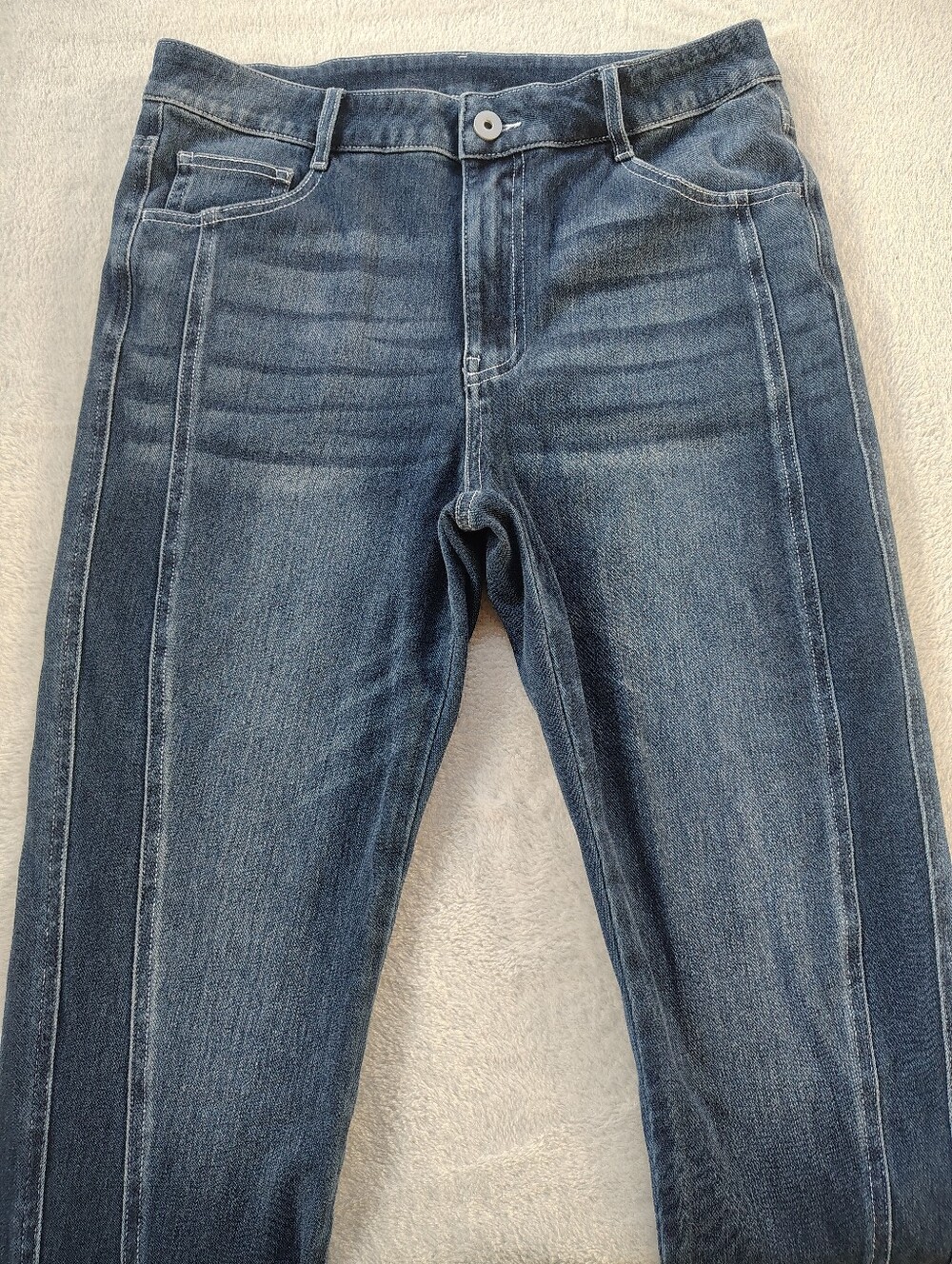 HALARA women's Slim Jeans in Dark and Washed Blue with Side Panels